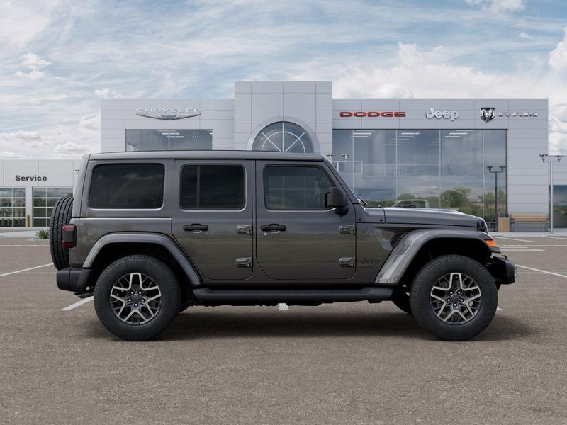 New 2026 Jeep Wrangler 4-door SaharaImage 22