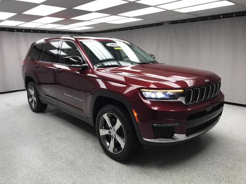 Used 2022 Jeep Grand Cherokee L LimitedImage 5