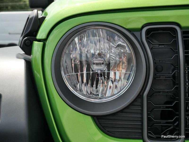 New 2025 Jeep Wrangler 4-door Sport S