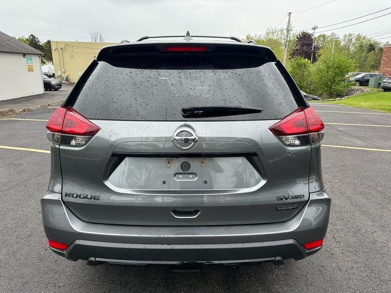2018 Nissan Rogue SVImage 14