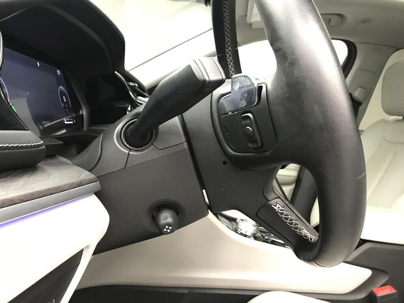 Used 2022 Jeep Grand Cherokee OverlandImage 10