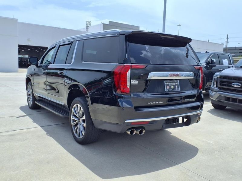 2021 GMC Yukon XL DenaliImage 4