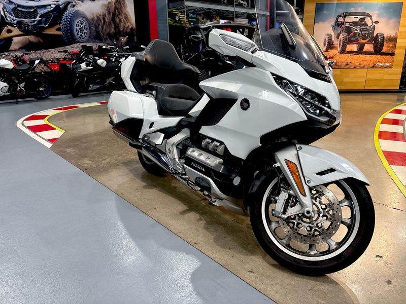 Used 2018 Honda GOLDWING TOUR DCT Image 12