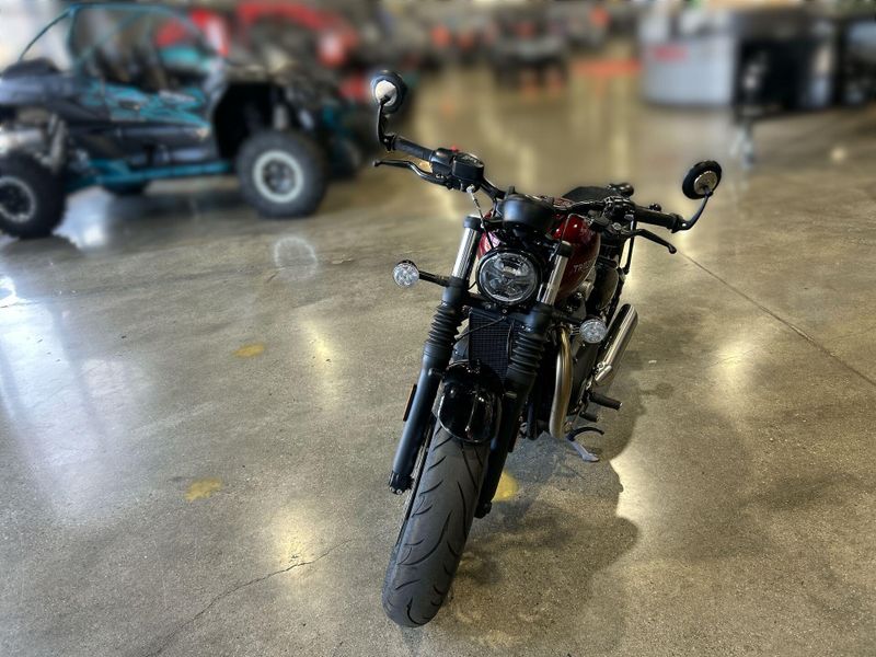 2022 Triumph Bobber Image 19