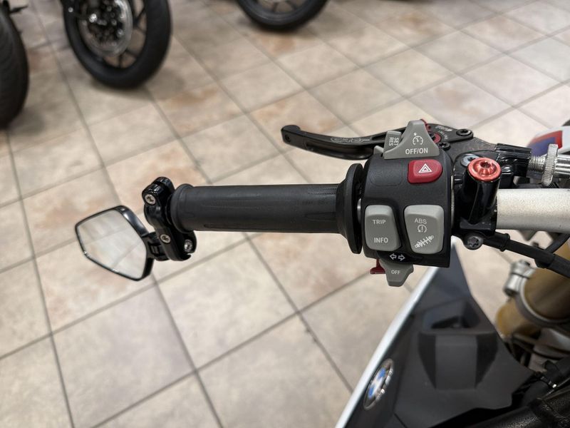 Used 2019 BMW S 1000 R Image 22