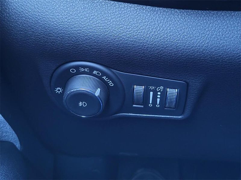 2025 Jeep Compass Latitude 4x4Image 12
