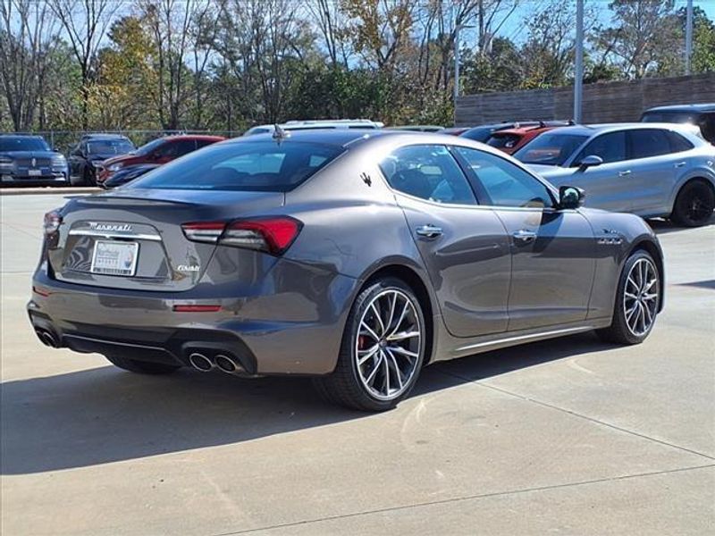 2022 Maserati Ghibli ModenaImage 12