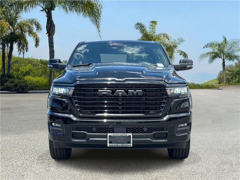 New 2026 RAM 1500 Laramie Crew Cab 4x2 5'7' Box