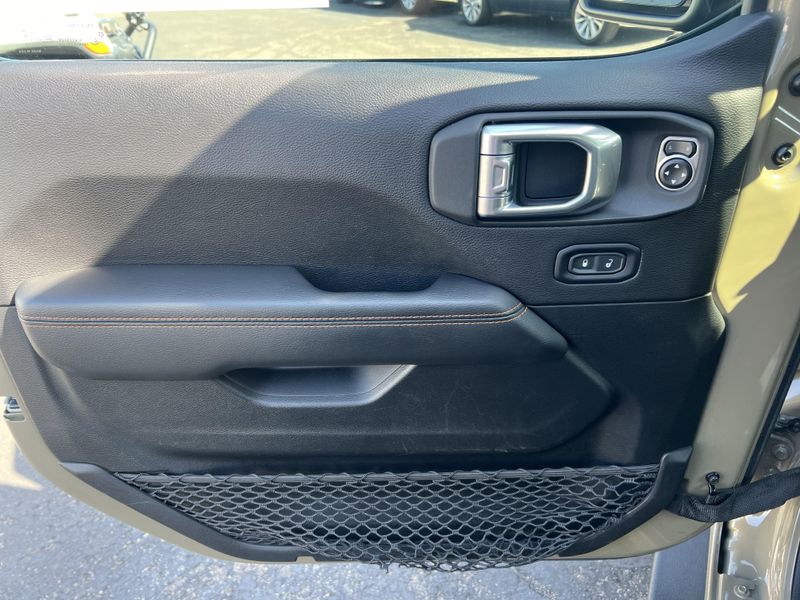2020 Jeep Gladiator MojaveImage 5