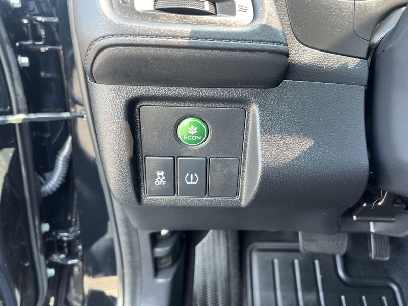 Used 2020 Honda HR-V LXImage 13