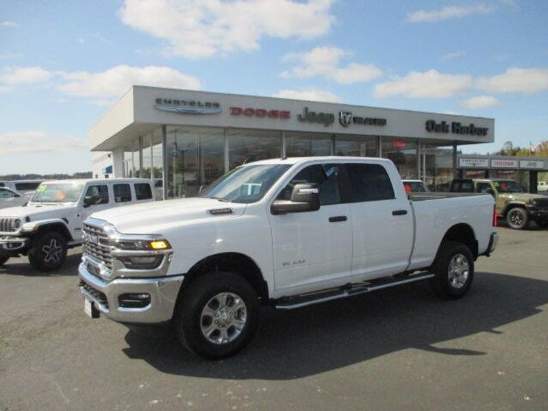 2025 RAM 2500 Big Horn Crew Cab 4x4 6
