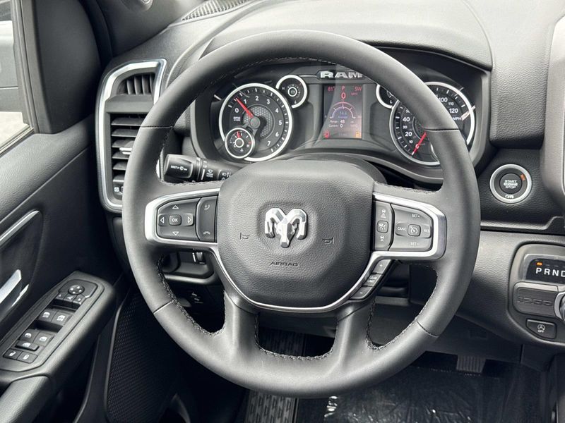 New 2026 RAM 1500 Big Horn Crew Cab 4x2 5'7' Box
