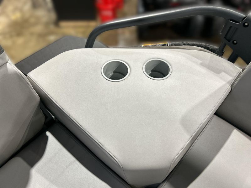 2024 Sea-Doo 44RAT2RF  in a MARINE BLUE exterior color. Del Amo Motorsports of Redondo Beach (424) 304-1660 delamomotorsports.com 