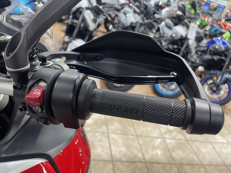 NEW 2025 Ducati MULTISTRADA V4 RALLY TRAVEL & RADAR SPOKED WHEELS Image 8
