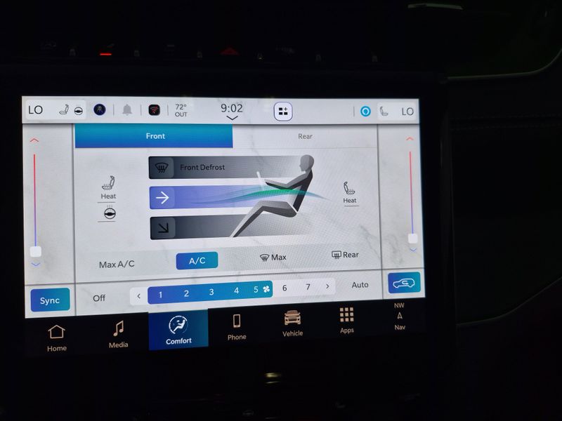 New 2025 Jeep Grand Cherokee L Limited 4x4Image 30