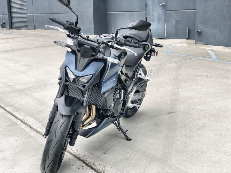 New 2026 Honda CB750 HORNET E-CLUTCH Image 13