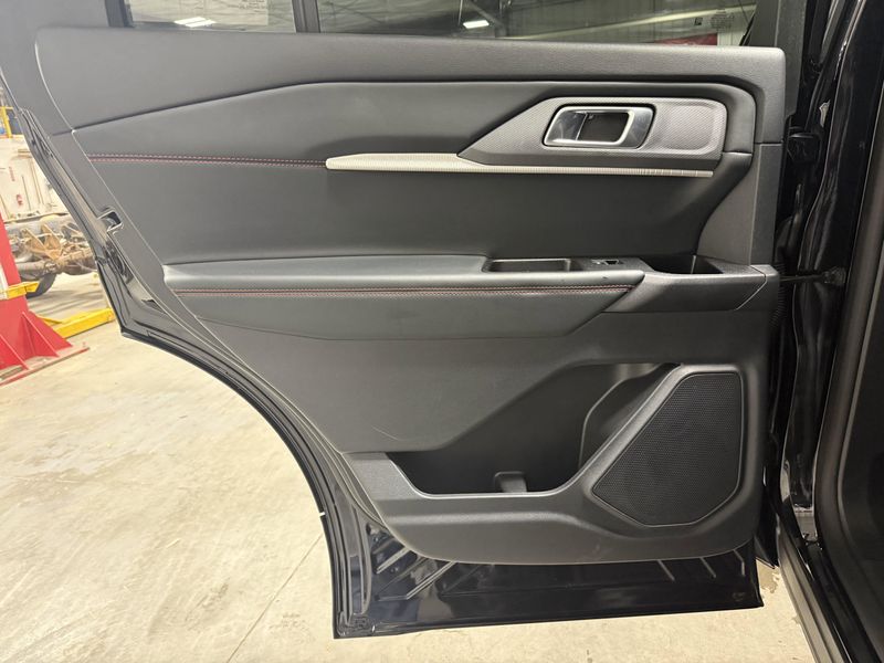 Used 2025 Ford Explorer ST-LineImage 23