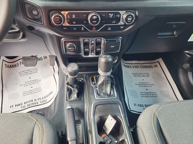 Used 2024 Jeep Wrangler 4xE Sport SImage 9