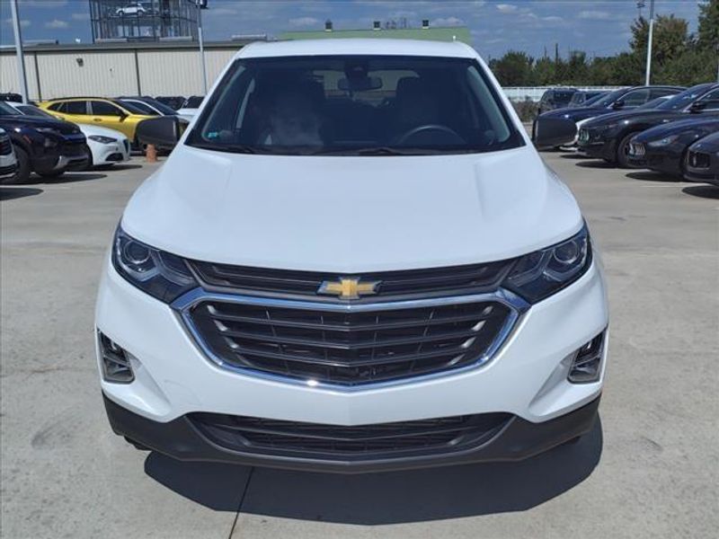 2021 Chevrolet Equinox LSImage 2