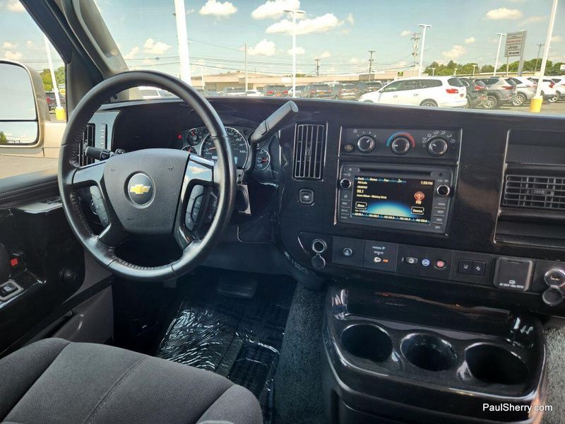 Used 2019 Chevrolet Express 2500 Image 27