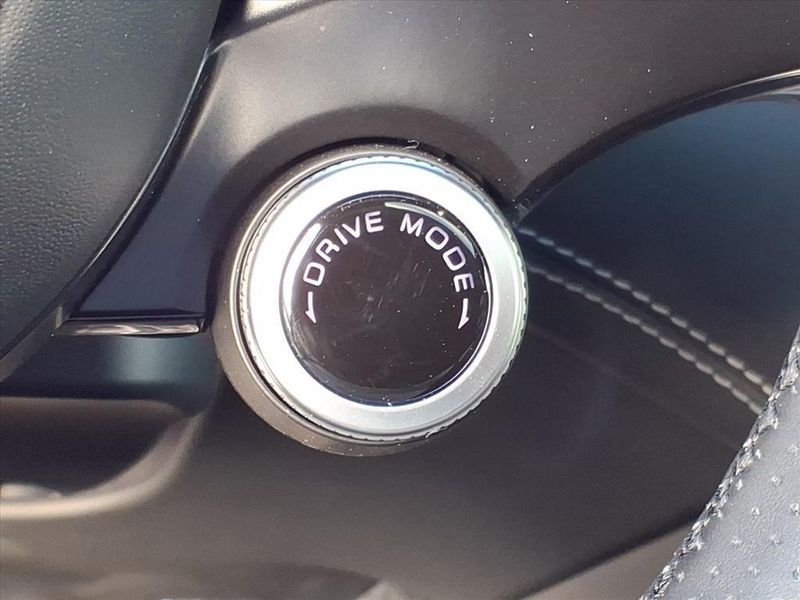 New 2025 Maserati Grecale ModenaImage 19