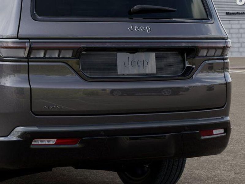 2026 Jeep Grand Wagoneer Limited ReserveImage 13