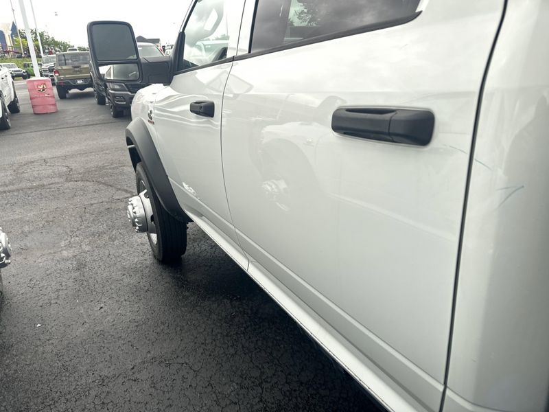 2024 RAM 5500 Tradesman Chassis Crew Cab 4x4 60