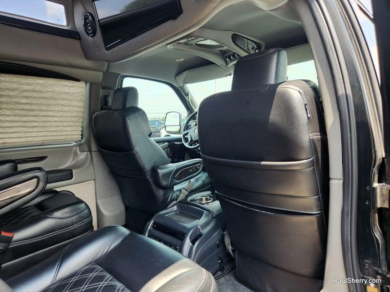2020 GMC Savana Cargo Image 47