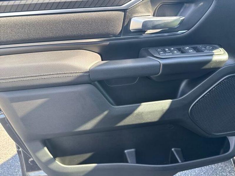 2026 RAM 1500 Big Horn Crew Cab 4x4 5'7' Box