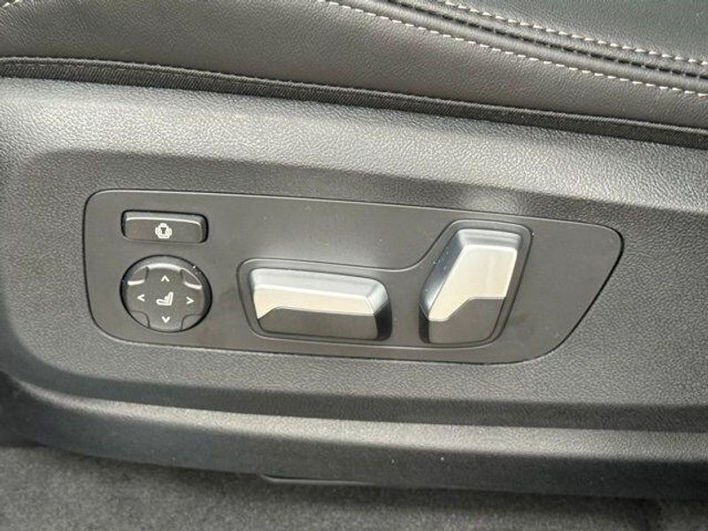 New 2026 BMW X5 xDrive50eImage 18