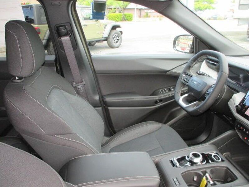 New 2026 Jeep Cherokee Laredo 4x4Image 25