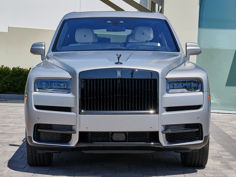 2024 Rolls-Royce Cullinan Image 6