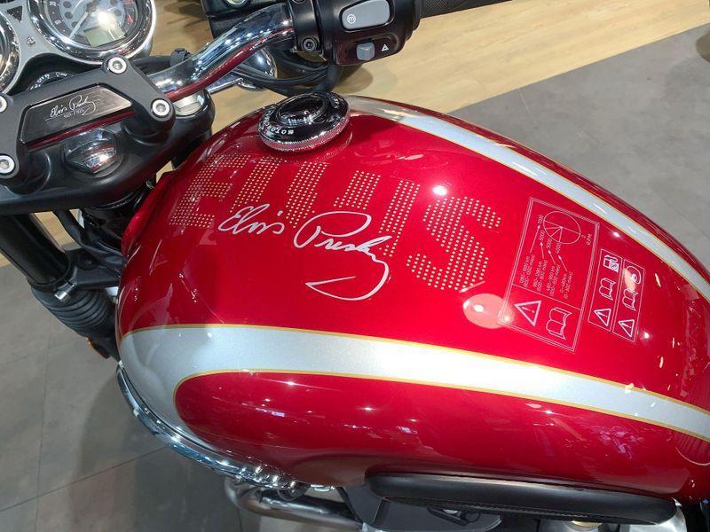 New 2025 Triumph BONNEVILLE T120 ELVIS EDITION Image 18