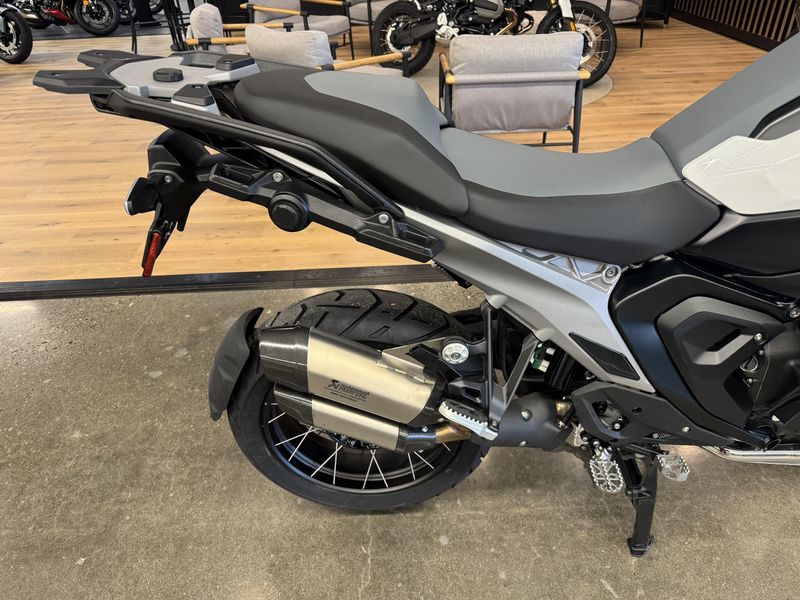 2025 BMW R 1300 GS - LIGHT WHITE 