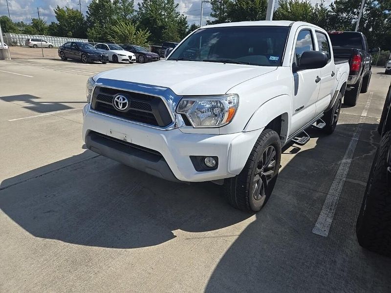 Used 2014 Toyota Tacoma PreRunnerImage 1