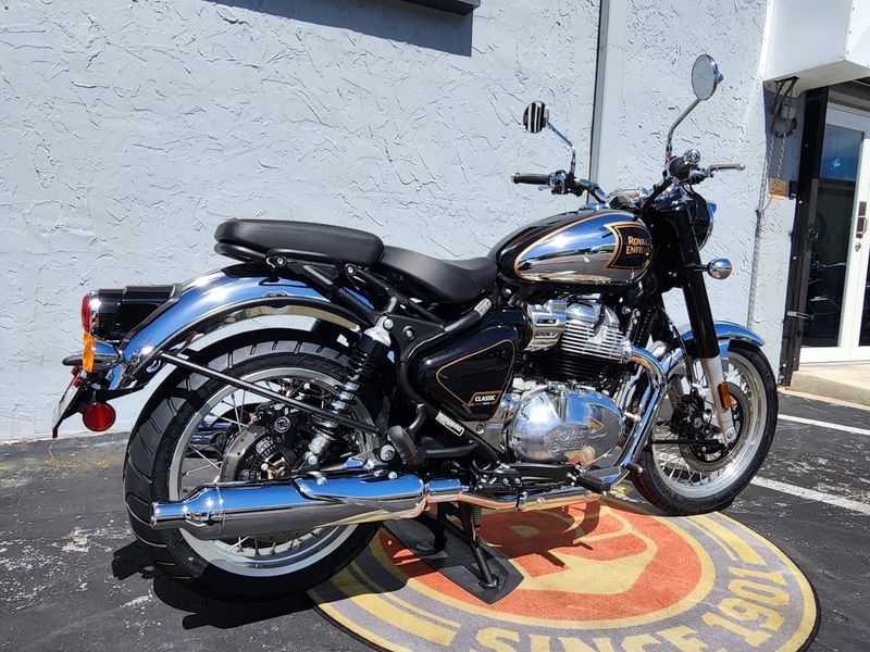 New 2026 Royal Enfield CLASSIC 650 Image 12