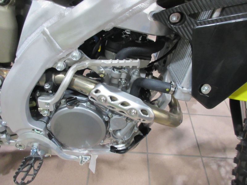 NEW 2027 SUZUKI RM-Z250 Image 13