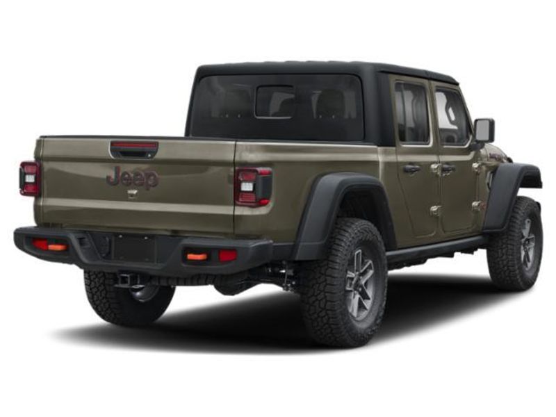 New 2026 Jeep Gladiator Mojave 4x4