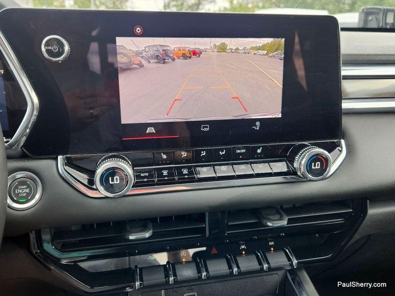 Used 2024 GMC Canyon Elevation