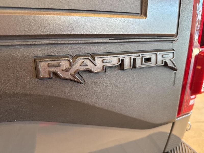 2020 Ford F-150 RaptorImage 28