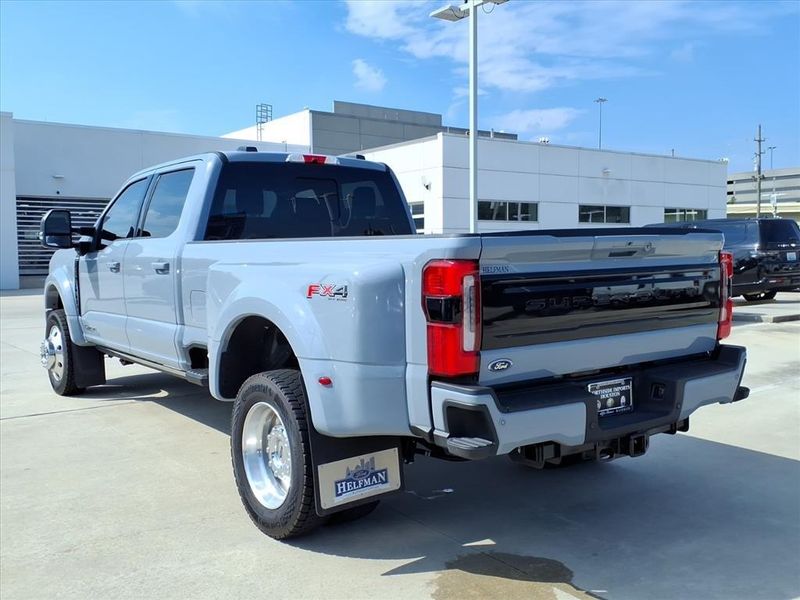 Used 2025 Ford F-450SD PlatinumImage 13