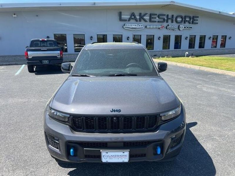 2024 Jeep Grand Cherokee Anniversary Edition 4xeImage 2