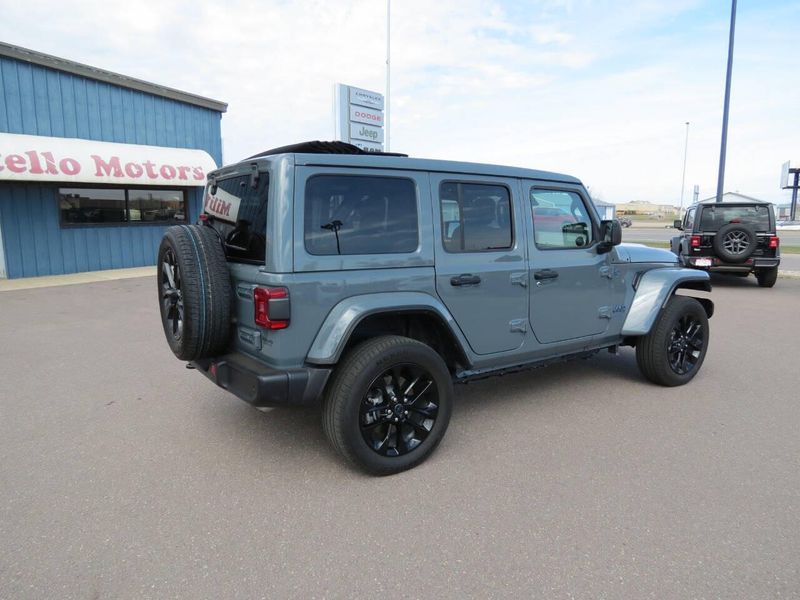 Used 2025 Jeep Wrangler 4xE Sahara 4x4 4dr SUVImage 7