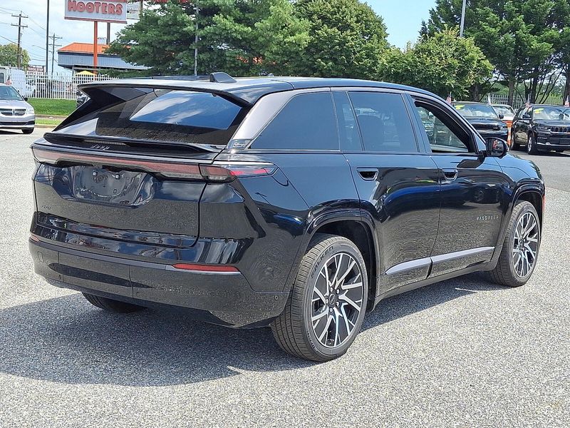 2025 Jeep Wagoneer S Limited photo 4