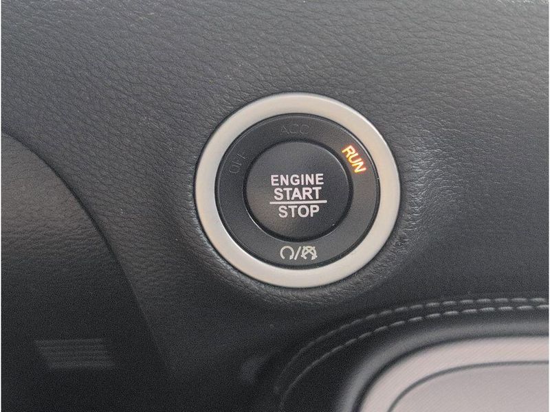 Used 2023 Dodge Challenger SXTImage 18