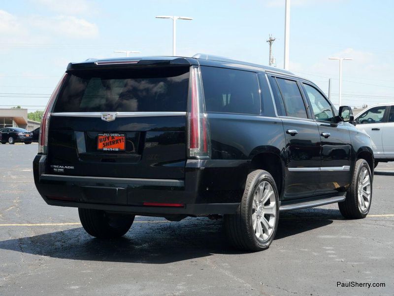 2019 Cadillac Escalade ESV Image 11