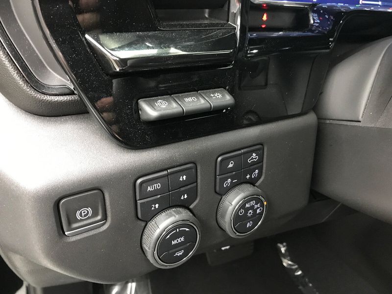 2024 Chevrolet Silverado 1500 ZR2Image 5