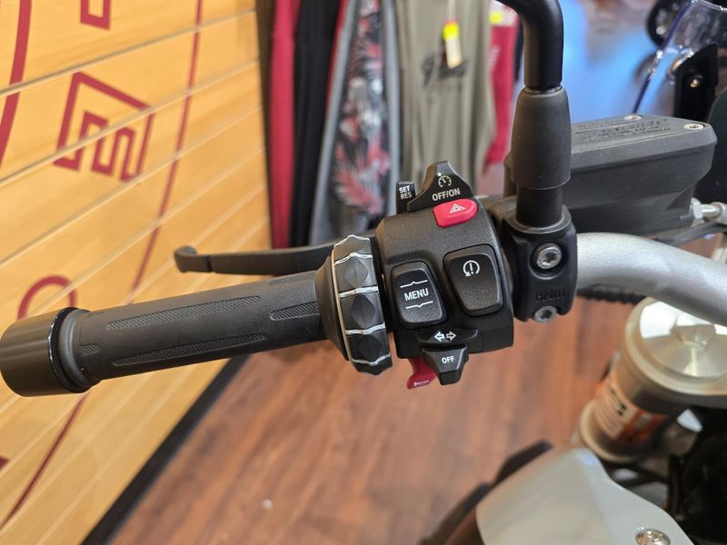 Used 2023 BMW R 1250 R Image 6