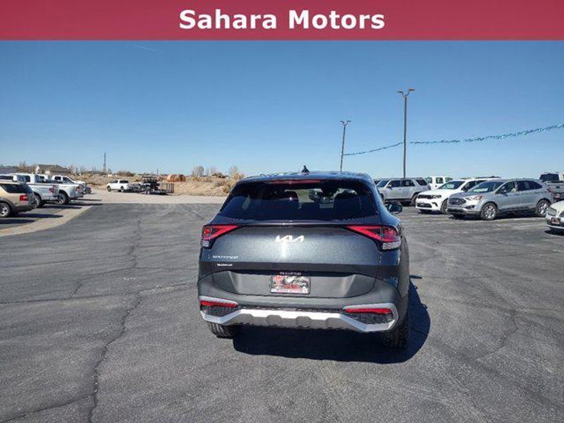 2023 Kia Sportage LX photo 7