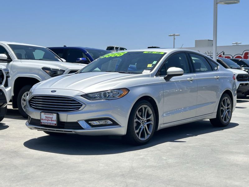 Used 2017 Ford Fusion SEImage 6